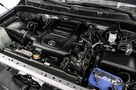 2016 TOYOTA TUNDRA CREWMAX PICKUP V8, FLEX FUEL, 5.7 LITER SR5 PICKUP 4D 5 1/2 FT