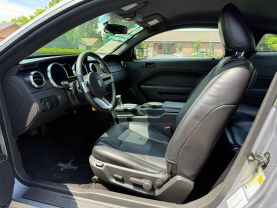 2006 FORD MUSTANG COUPE SATIN SILVER CLEARCOAT METALLIC AUTOMATIC - Capital City Auto