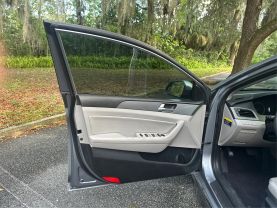 2016 HYUNDAI SONATA HYBRID SEDAN 4-CYL, HYBRID, 2.0 LITER SE SEDAN 4D