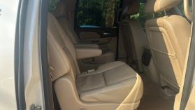 2014 Chevrolet Suburban 1500 - Image 19