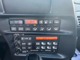 1994 CHEVROLET CORVETTE HATCHBACK V8, 5.7 LITER COUPE 2D