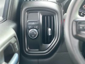 2021 CHEVROLET SILVERADO 1500 CREW CAB PICKUP 4-CYL, TURBO, 2.7 LITER CUSTOM PICKUP 4D 5 3/4 FT - The Auto Lot