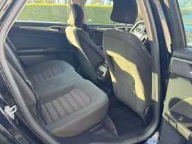 2017 FORD FUSION SEDAN 4-CYL, 2.5 LITER SE SEDAN 4D