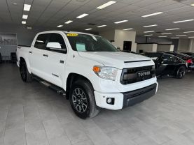 2017 TOYOTA TUNDRA CREWMAX PICKUP V8, FLEX FUEL, 5.7 LITER LIMITED PICKUP 4D 5 1/2 FT