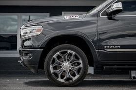 2019 RAM 1500 CREW CAB PICKUP V8, HEMI, ETORQUE, 5.7 LITER LIMITED PICKUP 4D 5 1/2 FT