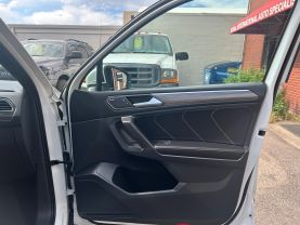 2022 VOLKSWAGEN TIGUAN SUV 4-CYL, TURBO, 2.0 LITER SEL R-LINE 4MOTION SPORT UTILITY 4D