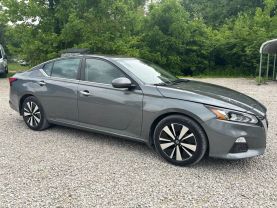 2022 NISSAN ALTIMA SEDAN 4-CYL, 2.5 LITER 2.5 SV SEDAN 4D at T&T Repairables - used car dealership in Spencer, Indiana.