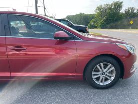 2015 Hyundai Sonata - Image 12