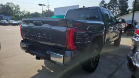 2024 Toyota Tundra Crewmax - Image 6