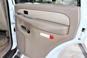 2001 GMC YUKON SUV V8, 6.0 LITER DENALI SPORT UTILITY 4D