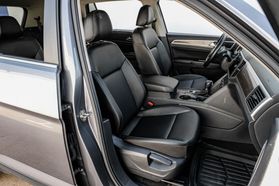 2019 Volkswagen Atlas - Image 38