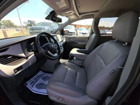 2018 TOYOTA SIENNA VAN V6, 3.5 LITER XLE MINIVAN 4D