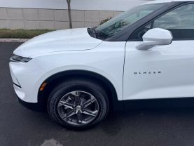 2025 Chevrolet Blazer - Image 42