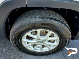 2017 JEEP CHEROKEE SUV V6, 3.2 LITER LATITUDE SPORT UTILITY 4D