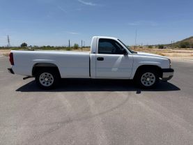 2005 CHEVROLET SILVERADO 1500 REGULAR CAB PICKUP V8, 4.8 LITER LS PICKUP 2D 8 FT