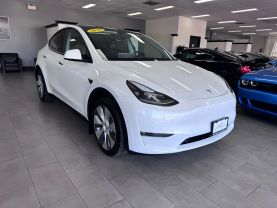 2023 TESLA MODEL Y SUV DUAL AC ELECTRIC MOTORS LONG RANGE SPORT UTILITY 4D