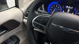 2020 CHRYSLER VOYAGER