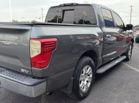 2018 Nissan Titan Crew Cab Sv Pickup 4d 5 1/2 Ft - Image 4