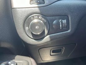 2019 JEEP CHEROKEE SUV 4-CYL, ZERO EVAP, 2.4 LITER LATITUDE SPORT UTILITY 4D