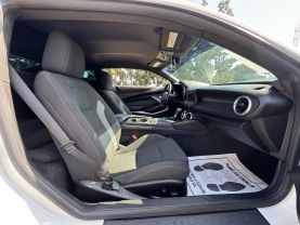 2018 CHEVROLET CAMARO COUPE 4-CYL, TURBO, 2.0 LITER LT COUPE 2D