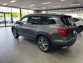 2017 HONDA PILOT SUV V6, I-VTEC, 3.5 LITER ELITE SPORT UTILITY 4D
