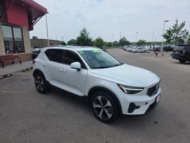 2024 VOLVO XC40 SUV 4-CYL, TURBO, 2.0 LITER B5 PLUS BRIGHT THEME SPORT UTILITY 4D