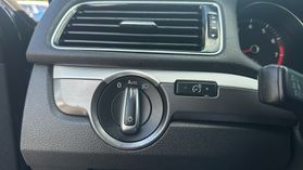 2018 Volkswagen Passat - Image 30