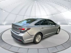 2016 HYUNDAI SONATA HYBRID SEDAN 4-CYL, HYBRID, 2.0 LITER SE SEDAN 4D