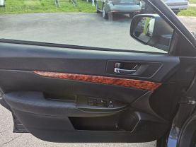 2011 SUBARU OUTBACK