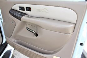 2001 GMC YUKON SUV V8, 6.0 LITER DENALI SPORT UTILITY 4D