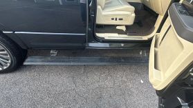 2015 Lincoln Navigator - Image 13