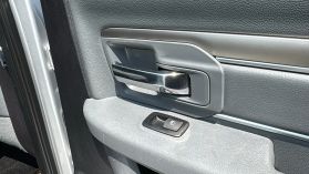 2016 RAM 1500 CREW CAB