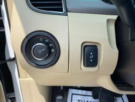 2015 FORD TAURUS SEDAN V6, 3.5 LITER SE SEDAN 4D at Motors On Wheels - used car dealership in Houston, Texas.