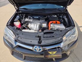 2016 Toyota Camry Hybrid - Image 10