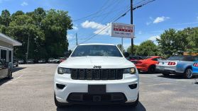 2020 Jeep Grand Cherokee - Image 2