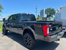 2017 Ford F250 Super Duty Crew Cab King Ranch Pickup 4d 6 3/4 Ft - Image 4