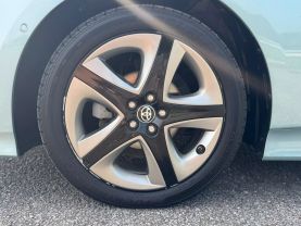 2019 TOYOTA PRIUS HATCHBACK 4-CYL, HYBRID, 1.8 LITER LIMITED HATCHBACK 4D