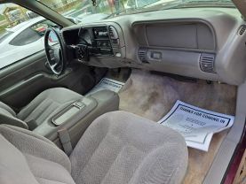 1999 Chevrolet Suburban 1500 - Image 15
