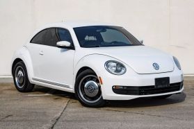 2012 Volkswagen Beetle - Image 7