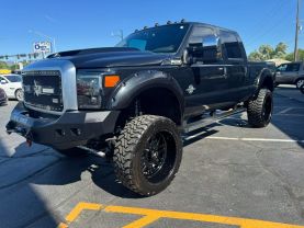 2014 FORD F250 SUPER DUTY CREW CAB PICKUP V8, TURBO DIESEL, 6.7L PLATINUM PICKUP 4D 6 3/4 FT