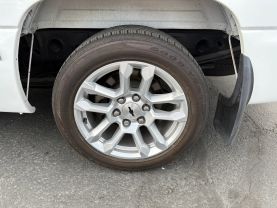 2001 CHEVROLET SILVERADO 1500 REGULAR CAB PICKUP V6, 4.3 LITER SHORT BED