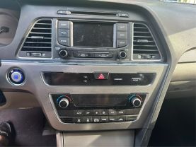 2016 HYUNDAI SONATA HYBRID SEDAN 4-CYL, HYBRID, 2.0 LITER SE SEDAN 4D