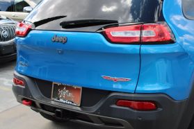 2018 Jeep Cherokee - Image 14