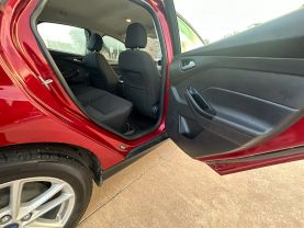 2017 FORD FOCUS