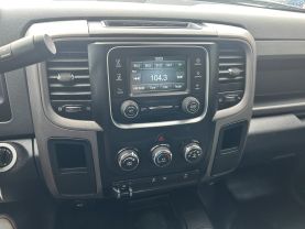 2016 RAM 2500 CREW CAB PICKUP V8, HEMI, 6.4 LITER TRADESMAN PICKUP 4D 8 FT