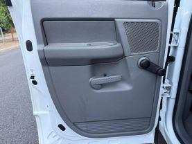 2006 DODGE RAM 1500 QUAD CAB ST PICKUP 4D 6 1/4 FT