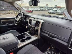 2018 RAM 1500 CREW CAB PICKUP V8, HEMI, 5.7 LITER SLT PICKUP 4D 5 1/2 FT