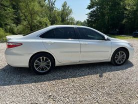 2017 TOYOTA CAMRY SEDAN 4-CYL, 2.5 LITER SE SEDAN 4D at T&T Repairables - used car dealership in Spencer, Indiana.