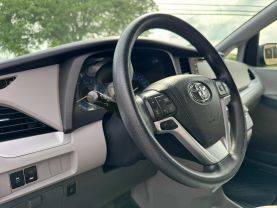 2019 TOYOTA SIENNA VAN V6, 3.5 LITER LE MINIVAN 4D