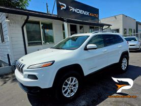 2017 JEEP CHEROKEE SUV V6, 3.2 LITER LATITUDE SPORT UTILITY 4D